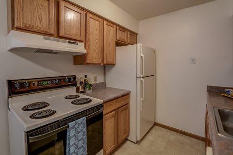 178Kitchen 4.jpg